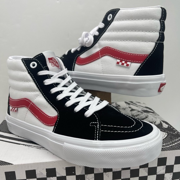 Vans Men’s Skate Sk8-Hi
Athletic Black/Red Sneakers
VN0A5FCC458 - Picture 11 of 16